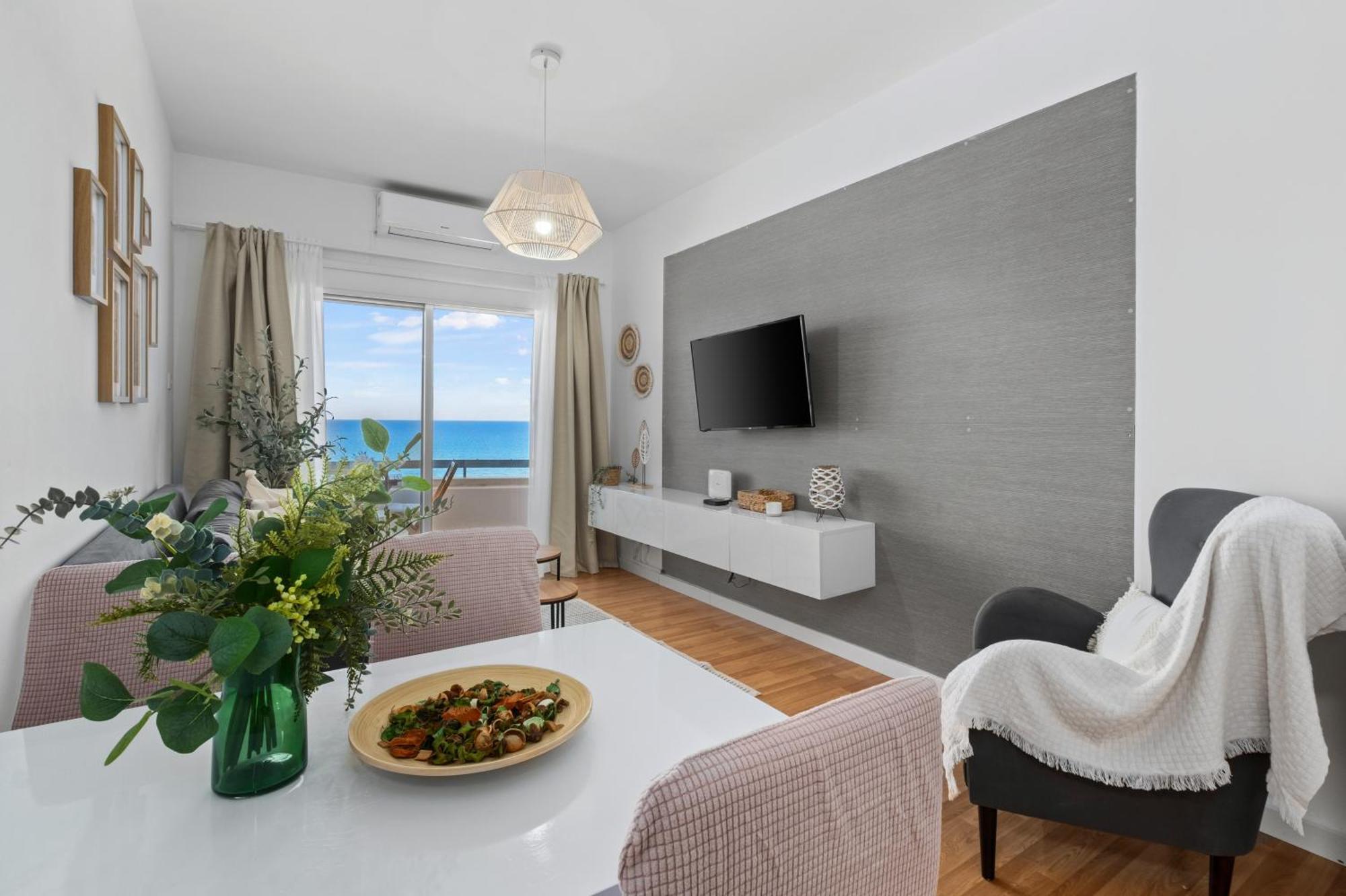 Lazuli Sea View Beachfront- Ap 61 Ларнака Экстерьер фото